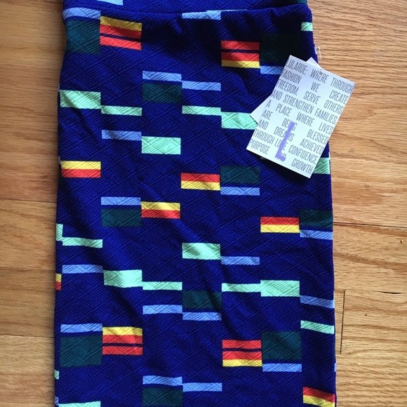 LuLaRoe Dresses & Skirts - LuLaRoe Cassie  Large NWT